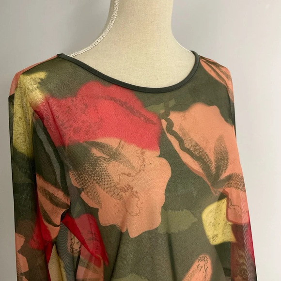 Sympli Floral Camo Mesh Cropped Top Size 12 Long Sleeve Scoop Neck NWT - Picture 5 of 14